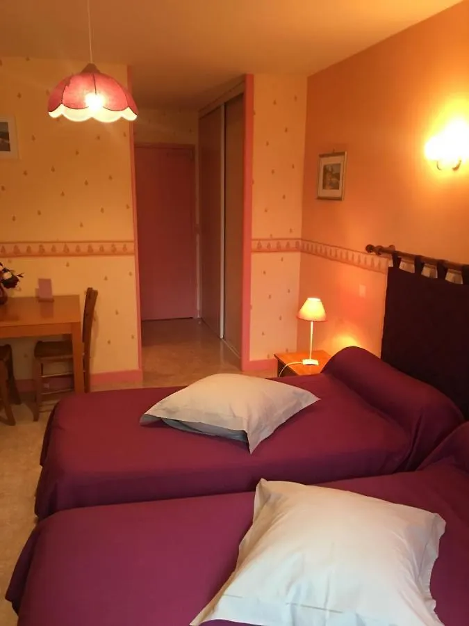 Chambres D'Hotes « Les Sorbiers » Anglards-de-Salers Bed & Breakfast